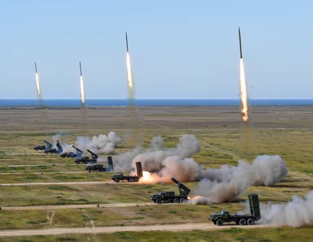 Ukraynadan Rusiyaya DƏHŞƏTLİ HÜCUM – Bu ərazi BOMBALANDI