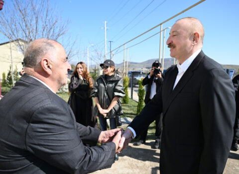 Prezident İlham Əliyev Xocavənd kəndində görülmüş işlərlə tanış olub – FOTOLAR