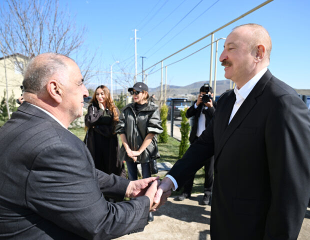Prezident İlham Əliyev Xocavənd kəndində görülmüş işlərlə tanış olub – FOTOLAR