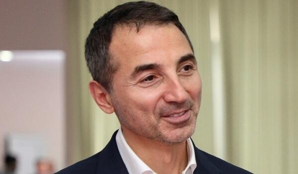 Adnan Əhmədzadə ilə bağlı daha bir ağlasığmaz iddia Adnan Əhmədzadə ilə bağlı daha bir ağlasığmaz iddia