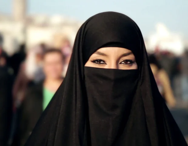 Bu ölkədə qadınları döyməyə rəsmi icazə verildi