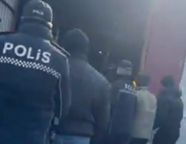 Bakıda DƏHŞƏT! Biznesmenlə bir qrup şəxs əlbəyaxa oldu – ANBAAN GÖRÜNTÜLƏR