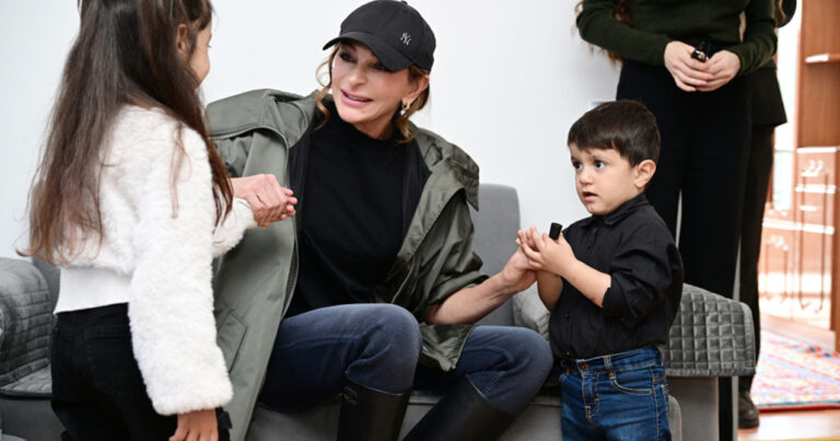 “Gəl, gəl, Mehriban xanımla görüş” – Prezident