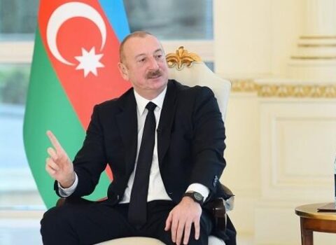 Əliyevə ünvanlanan suallar: İrəvan nəyə nail olmaq istəyir?