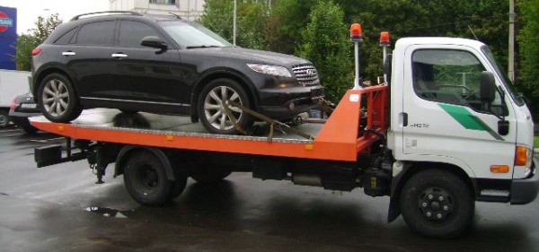 Avtomobili cərimə meydançasından çıxartmaq üçün nə qədər rüsum ödəməliyik? – HÜQUQİ İZAH