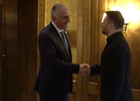 Zelenski Münhendə Pəhləvi sülaləsinin varisi ilə görüşüb