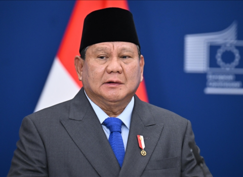 Daha bir ölkənin lideri müharibə ehtimalından narahatdır