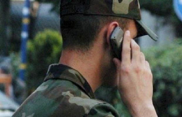 DİQQƏT: Əsgərlərə bu telefonlardan istifadəyə icazə veriləcək