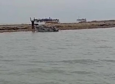Xəzər dənizində köməksiz qalan balıqçılar xilas edildi