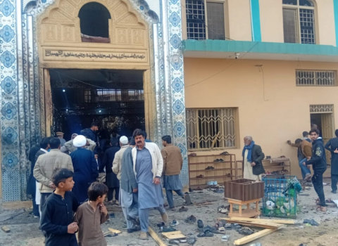 TƏCİLİ: Pakistanda məsciddə dəhşətli partlayış – Ölənlər var