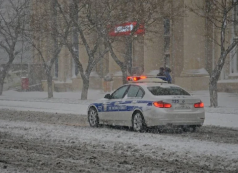 Yol Polisi hava şəraiti ilə bağlı sürücülərə müraciət etdi