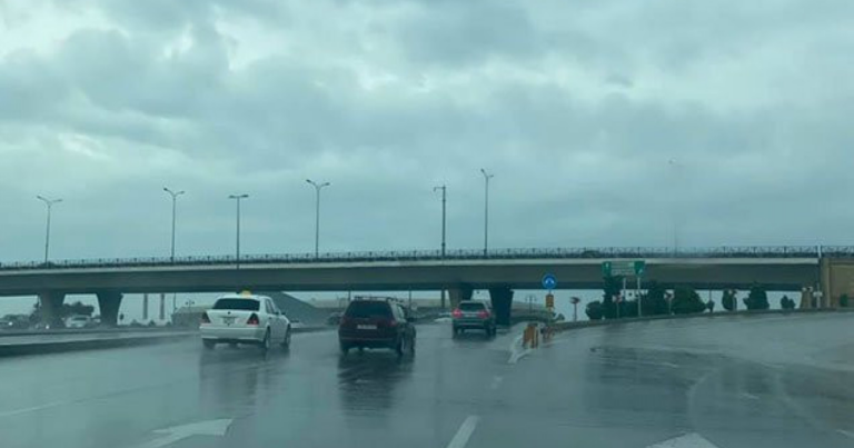 Zığ dairəsi-Hava Limanı yolunda sürət həddi endirildi Zığ dairəsi-Hava Limanı yolunda sürət həddi endirildi