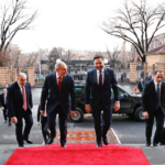 Paşinyanın Vensin qabağına Azərbaycan xalçası sərməsinin PƏRDƏARXASI: Məqsəd nə olub?