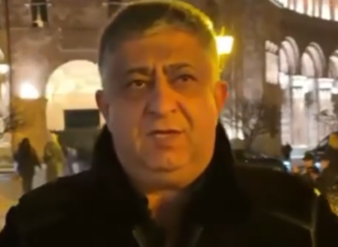 Azərbaycanlı bu şəxs İrəvanın mərkəzində – VİDEO