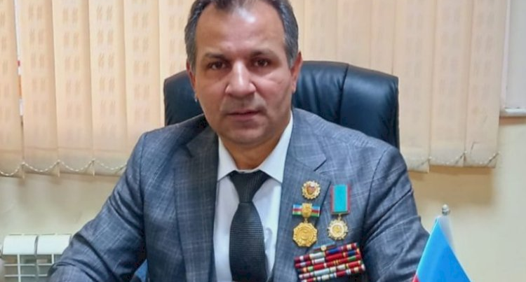 Qanunsuz orden-medallar təsis edən QHT rəhbərinin məhkəməsi başladı Qanunsuz orden-medallar təsis edən QHT rəhbərinin məhkəməsi başladı