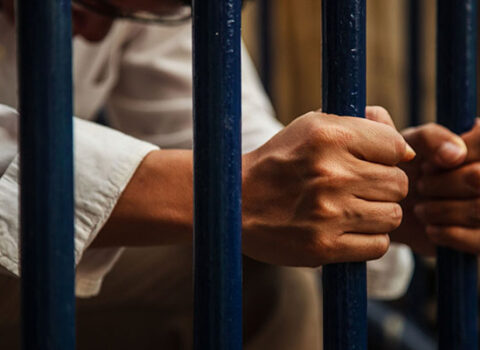 Bəzi şəxslərə 1000 manat veriləcəyi haqda xəbər yayan – Həbs olundu