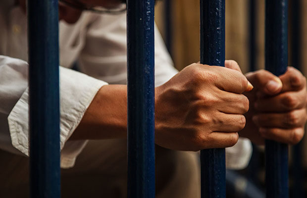 Bəzi şəxslərə 1000 manat veriləcəyi haqda xəbər yayan – Həbs olundu