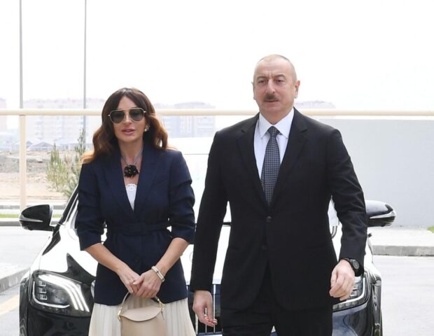 İlham Əliyev və Mehriban Əliyeva  Hərbi Dəniz Qüvvələrində olub