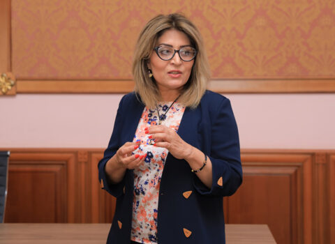 Tanınmış aparıcı karyerasını bitirdi
