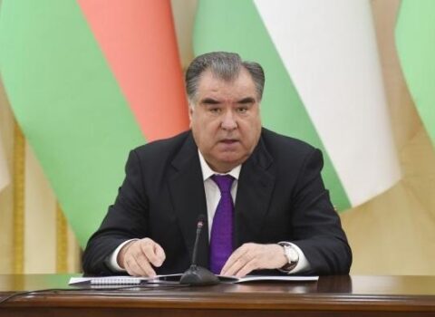 Tacikistan lideri niyə ictimaiyyətin qarşısına çıxmır?
