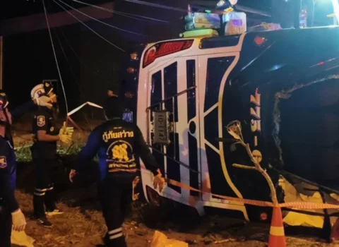 Avtobus aşdı – Onlarla insan xəsarət aldı