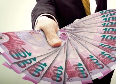 Azərbaycanda pul bazası artıb