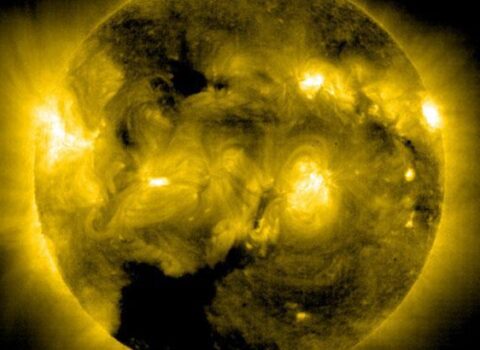 Günəşdəki ləkələr tamamilə yoxa çıxdı