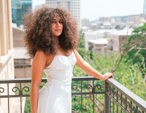 Çelsi Baxşıyevanın FHN rəisi ilə bağlı QALMAQALINDA ADI KEÇƏNLƏRİN FOTOSU