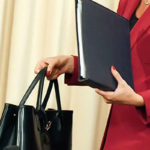 Bu xanım 32 ildir yüksək vəzifədədir – FOTO