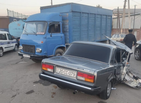 Göygöldə yük və minik maşınları toqquşdu – Yeniyetmə yaralandı