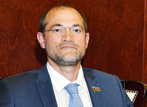 “Vətəndaşlar azad olunmuş ərazilərdəki evlərini özləri tiksin” – Razi Nurullayev