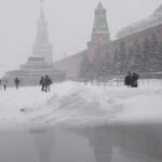 Moskvada güclü qar həyatı iflic etdi