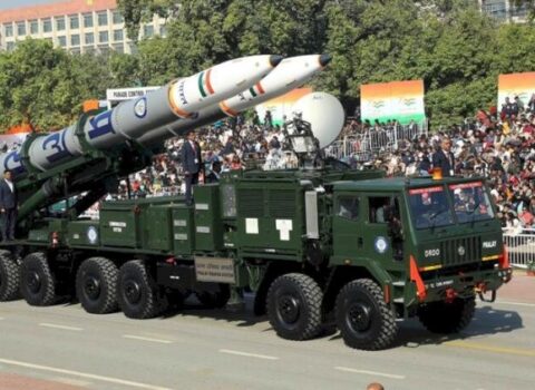 İrəvan “Pralay” raketlərinə maraq göstərir