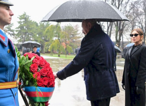 Prezidentin Serbiyada  ziyarət etdiyi heykəl kimindir? – MARAQLI FAKTLAR