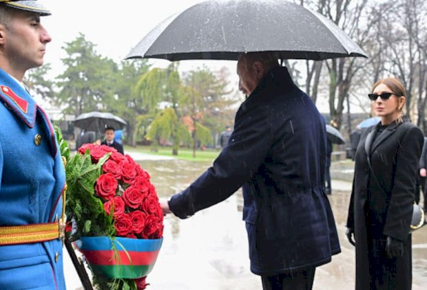 Prezidentin Serbiyada  ziyarət etdiyi heykəl kimindir? – MARAQLI FAKTLAR