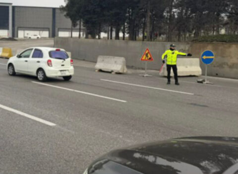 Yol bağlandı, bu istiqamətlərdə tıxac yarandı