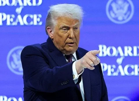 Tramp Rusiyaya qarşı sanksiyaları gecikdirir