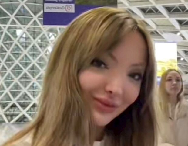 Bakıya gələn türk qızı Azərbaycan kişilərindən danışdı – Belə şeyi Türkiyədə görmək mümkün deyil — VİDEO