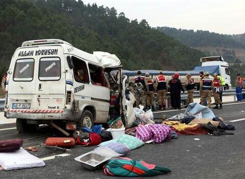 Avtobus aşdı – 16 nəfər xəsarət aldı