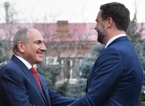 Paşinyan Azərbaycanla bağlı vəd istədi, Vens söz vermədi