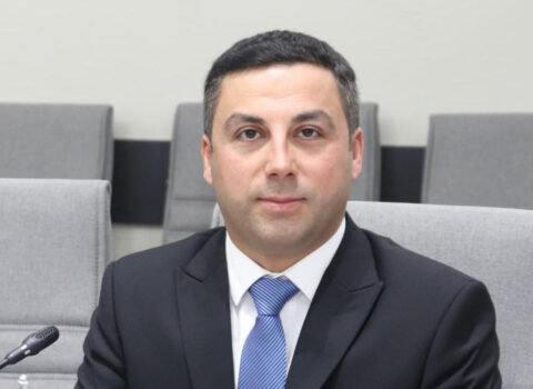 “Əgər efirə çıxa bilirsinizsə, çıxıb, bizi yalanlayın” – Əli Vəliyev – VİDEO