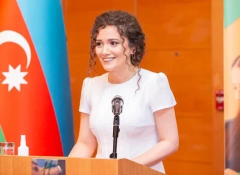 Nazirlikdə yüksək vəzifəyə təyin edilən Bayramova kimdir?