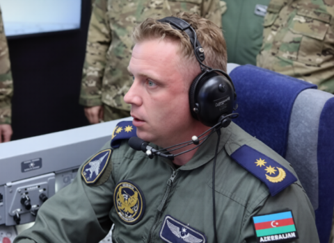 Həlakından bir ay əvvəl – Şəhid pilotumuzun ürəkdağlayan FOTOSU