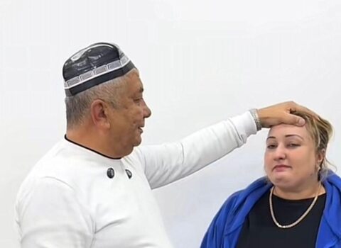 Bakıda 60 manata əl ilə müalicə – VİDEO