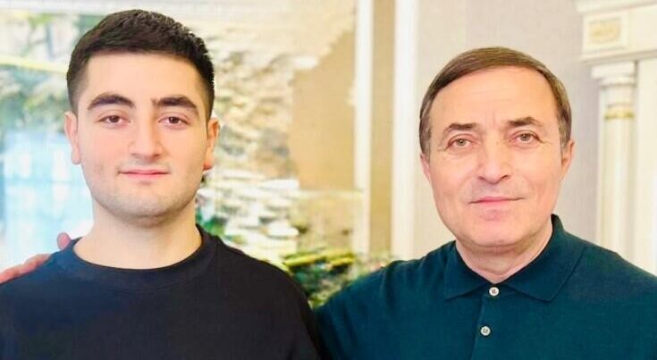 Oğlu başqa ölkədə yaşayacaq Oğlu başqa ölkədə yaşayacaq
