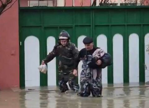 Su basmış ərazidən 84 nəfər təxliyə edildi – VİDEO