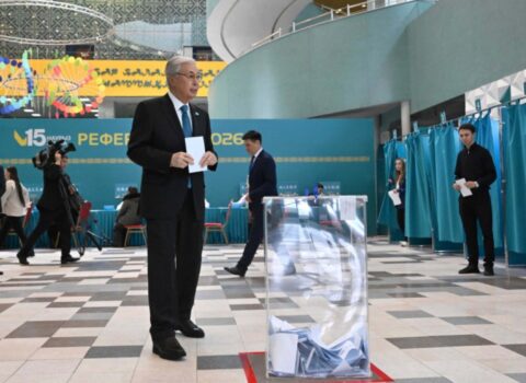 Qazaxıstan Prezidenti referendumda səs verdi