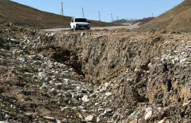 Muğanlı-İsmayıllı yolunun mühafizə zolağında sürüşmə olub