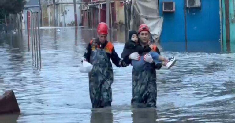 FHN su basmış ərazilərdən 766 nəfəri təxliyə edib – VİDEO