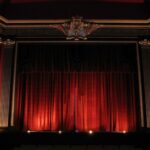 Aktyorlar özlərini teatra “fəda” etmək istəyirlər, yoxsa yüksək sosial rifah? – MARAQLI CAVAB